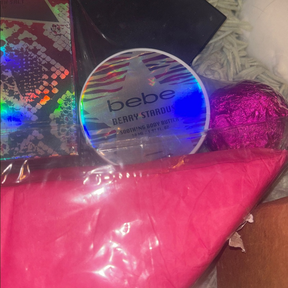 Néw BeBe gift set - Picture 6 of 9